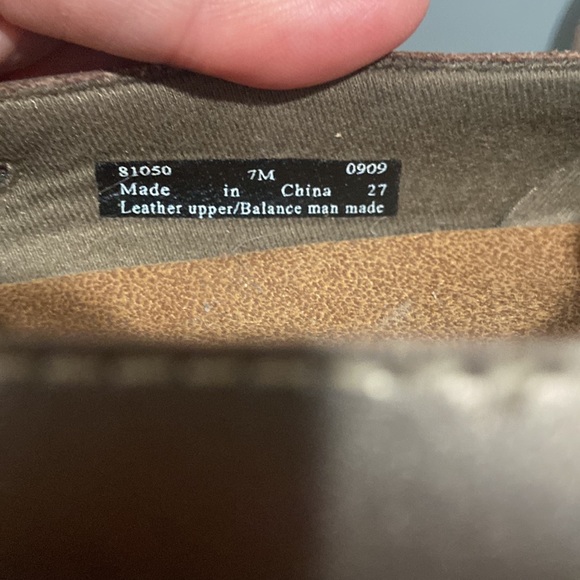 Clarks bendable leather flats slip ons Metallic bronze EUC size 7 - Picture 10 of 13